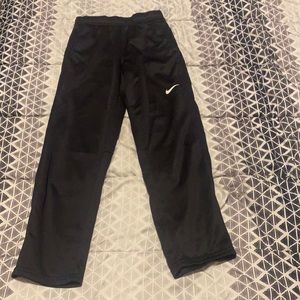Nike boys sweet pants size M